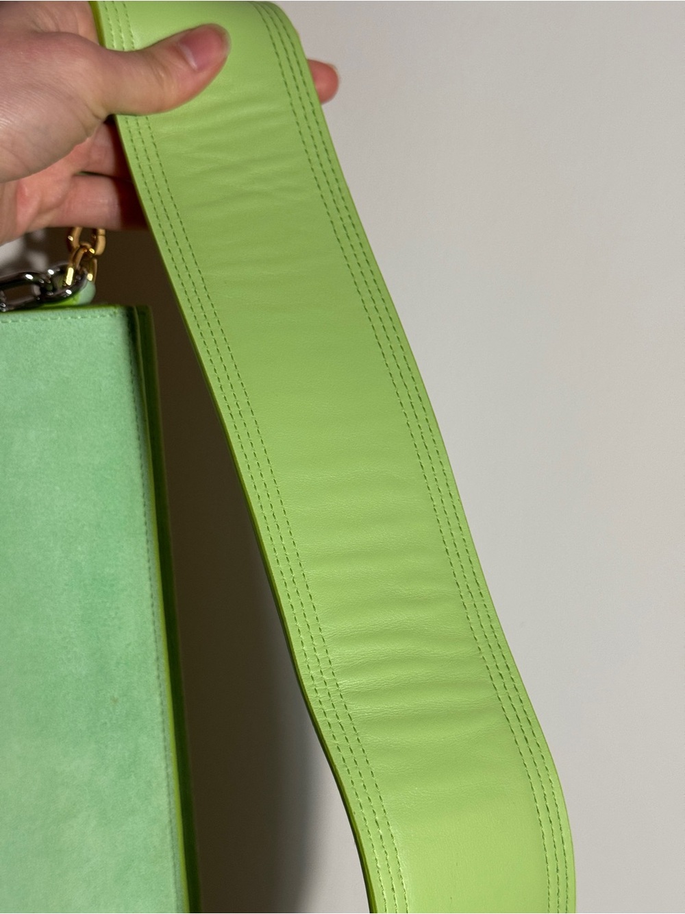 Jacquemus Le Ciuciu Suede Shoulder Bag in Green - Picture 10 of 14